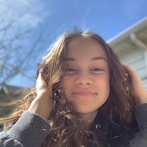 Meet your Posher, Amelia